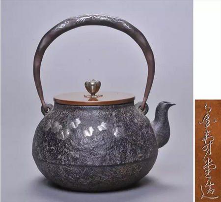 嘉德四季49期精品預(yù)覽 |  《承古容今》專場(chǎng)之日本老鐵壺
