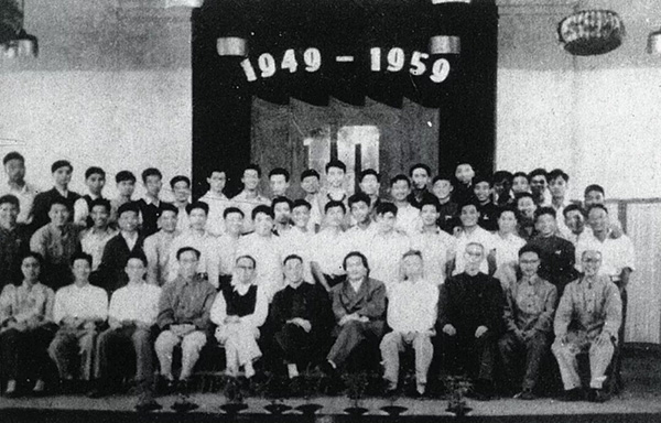 中國嘉德2019秋拍 |  赤城寶琴青角音——?jiǎng)⒕吧叵壬f藏元朱致遠(yuǎn)琴